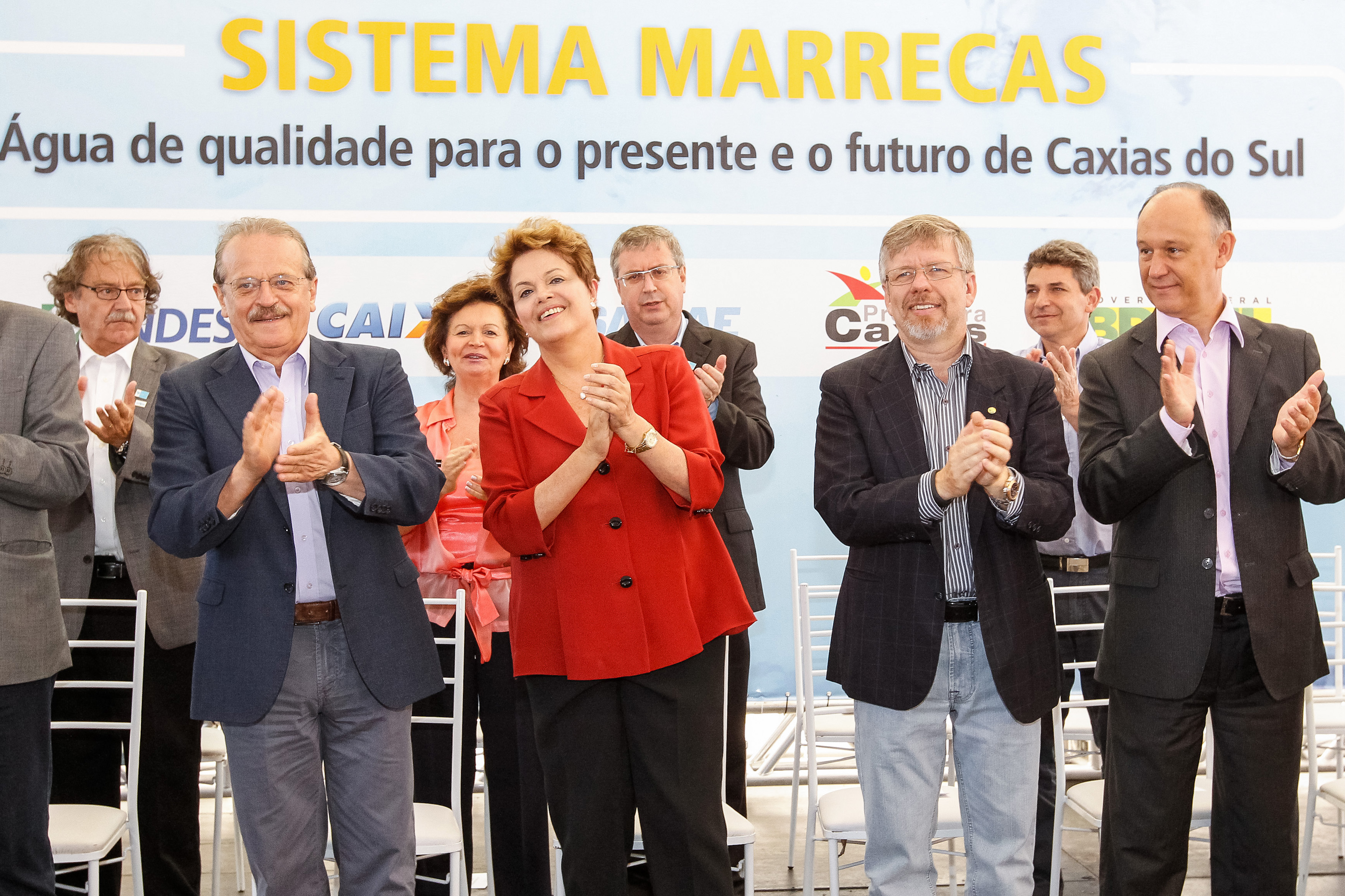 Presidenta Dilma Rousseff durante cerimônia de inauguração do Sistema de Abastecimento de Água Marrecas. Caxias do Sul - RS, 22/12/2012