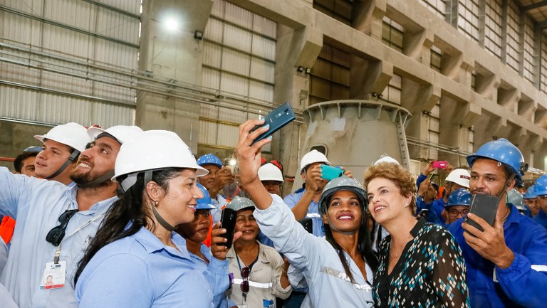 Presidenta Dilma Rousseff durante cerimônia de início da operação comercial da Usina Hidrelétrica de Belo Monte. Vitória do Xingu-PA, 05/05/2016