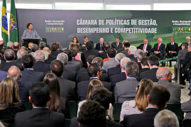 Presidenta Dilma Rousseff discursa durante cerimônia de instalação da Câmara de Políticas de Gestão, Desempenho e Competitividade, no Palácio do Planalto. Brasília-DF, 11/05/2011