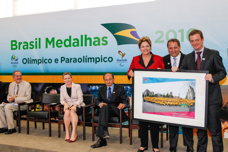  Presidenta Dilma Rousseff durante cerimônia de lançamento do Plano Brasil Medalhas 2016. Brasília - DF, 13/09/2012