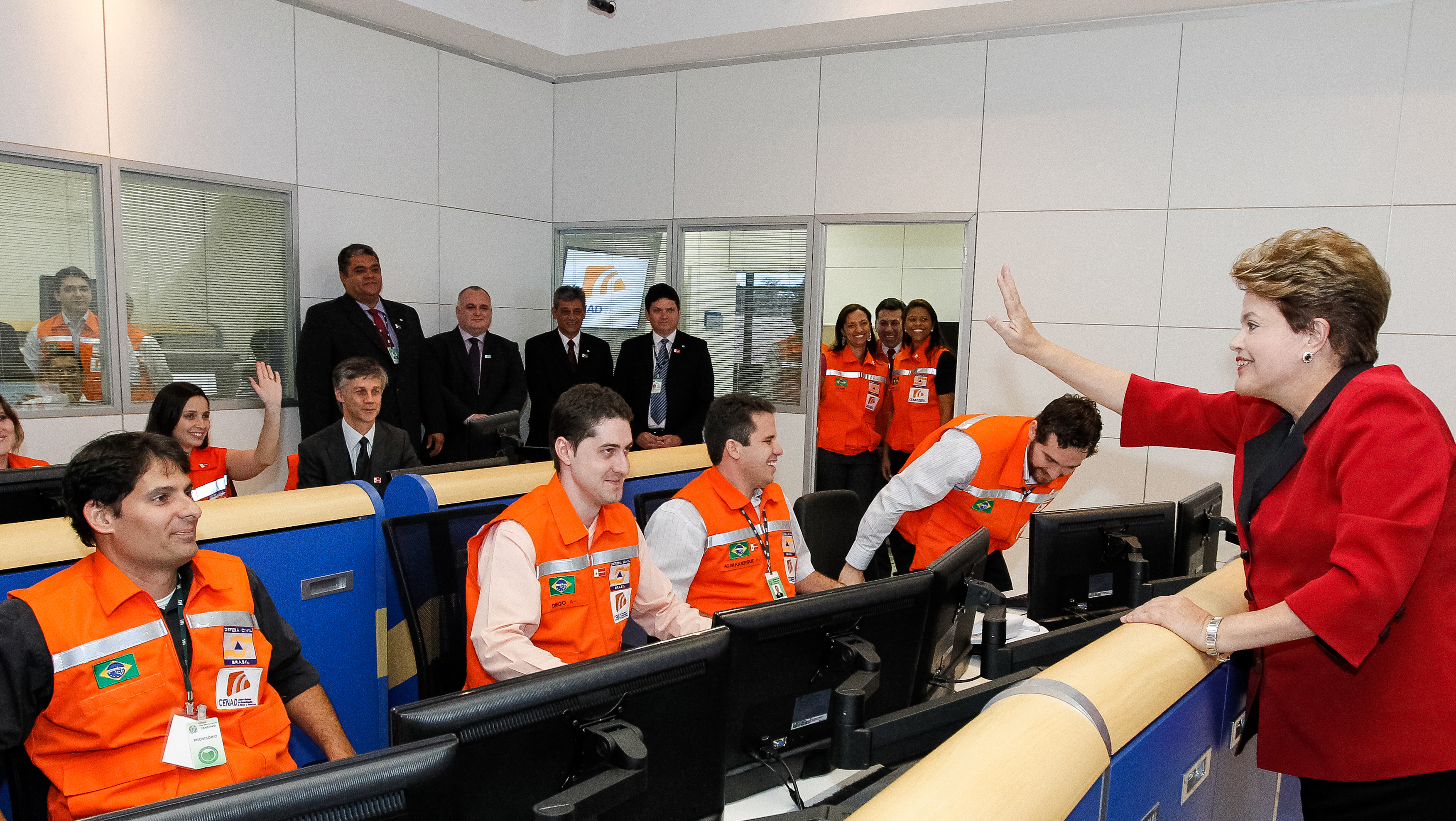Presidenta Dilma Rousseff durante cerimônia de lançamento do Plano Nacional de Gestão de Risco e Resposta a Desastres Naturais e inauguração das novas instalações do Centro Nacional de Gerenciamento de Risco e Desastres - Cenad. Brasília - DF, 08/08/2012