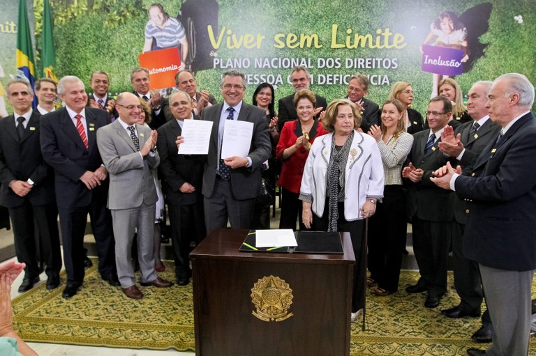 Presidenta Dilma Rousseff durante cerimônia de lançamento do Plano Nacional dos Direitos da Pessoa com Deficiência – Viver sem Limite. Brasília - DF, 17/11/2011