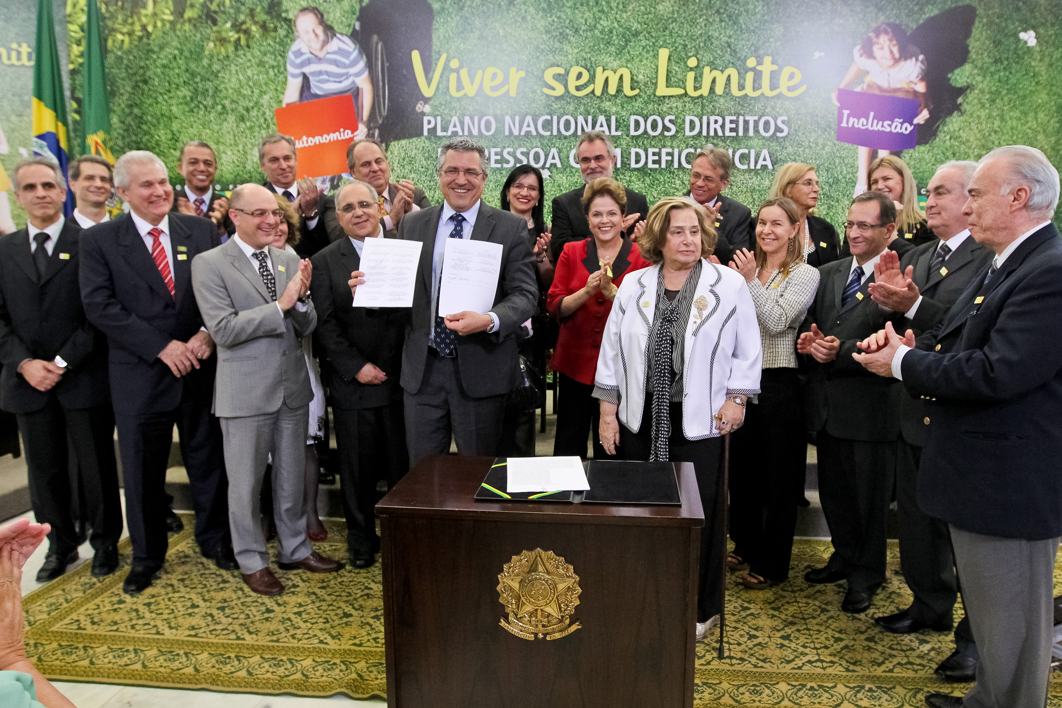 Presidenta Dilma Rousseff durante cerimônia de lançamento do Plano Nacional dos Direitos da Pessoa com Deficiência – Viver sem Limite. Brasília - DF, 17/11/2011
