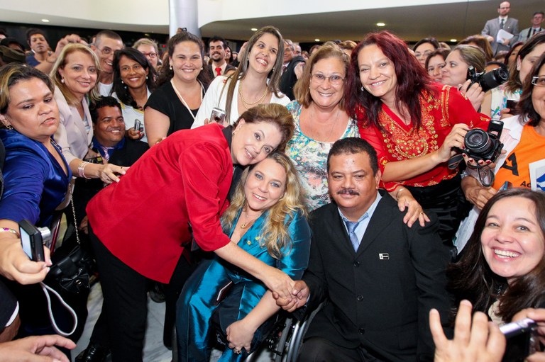 Presidenta Dilma Rousseff durante cerimônia de lançamento do Plano Nacional dos Direitos da Pessoa com Deficiência – Viver sem Limite. Brasília - DF, 17/11/2011