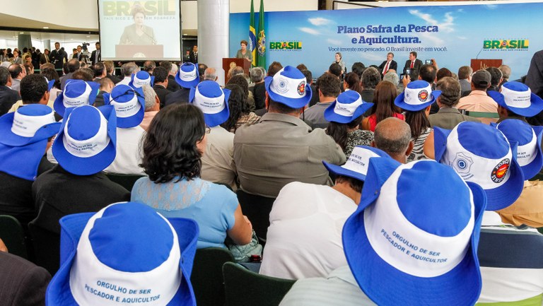 Presidenta Dilma Rousseff durante cerimônia de lançamento do Plano Safra da Pesca e Aquicultura. Brasília - DF, 25/10/2012