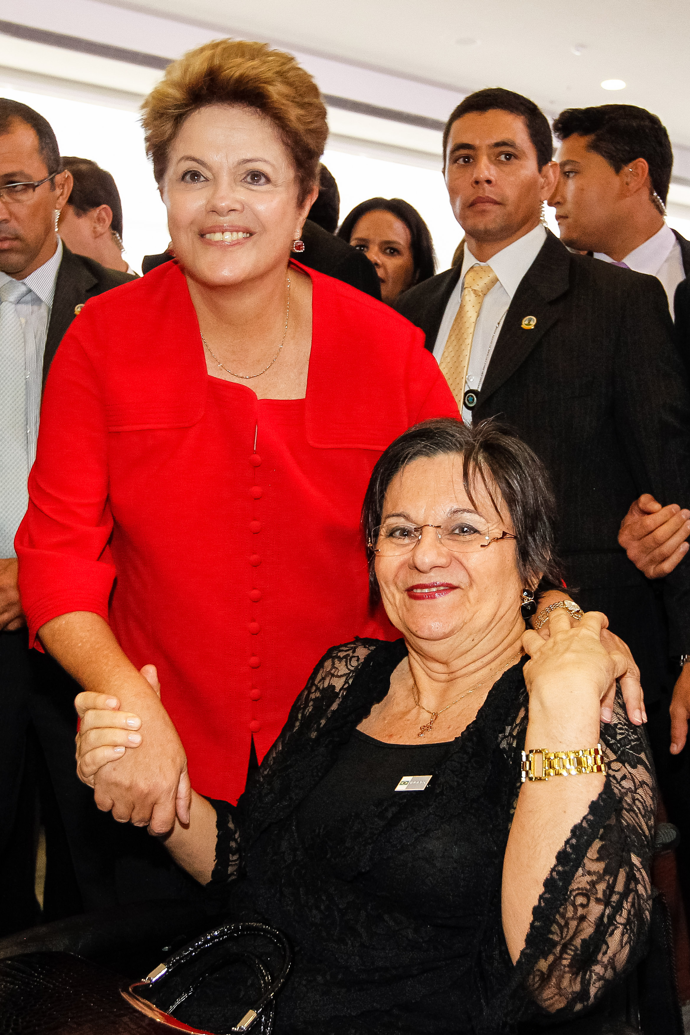 Presidenta Dilma Rousseff posa para foto com  a senhora Maria da Penha após cerimônia de lançamento do programa Mulher: Viver Sem Violência. Brasília - DF, 13/03/2013