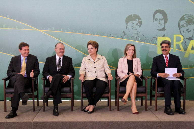 Presidenta Dilma Rousseff durante cerimônia de posse do Ministro da Pesca e Aquicultura, Marcelo Crivella. Brasília - DF, 02/03/2012