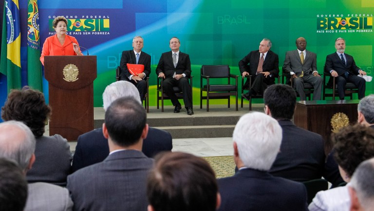 Presidenta Dilma Rousseff durante cerimônia de posse do Ministro de Estado das Relações Exteriores, Luiz Alberto Figueiredo Machado. Brasília - DF, 28/08/2013