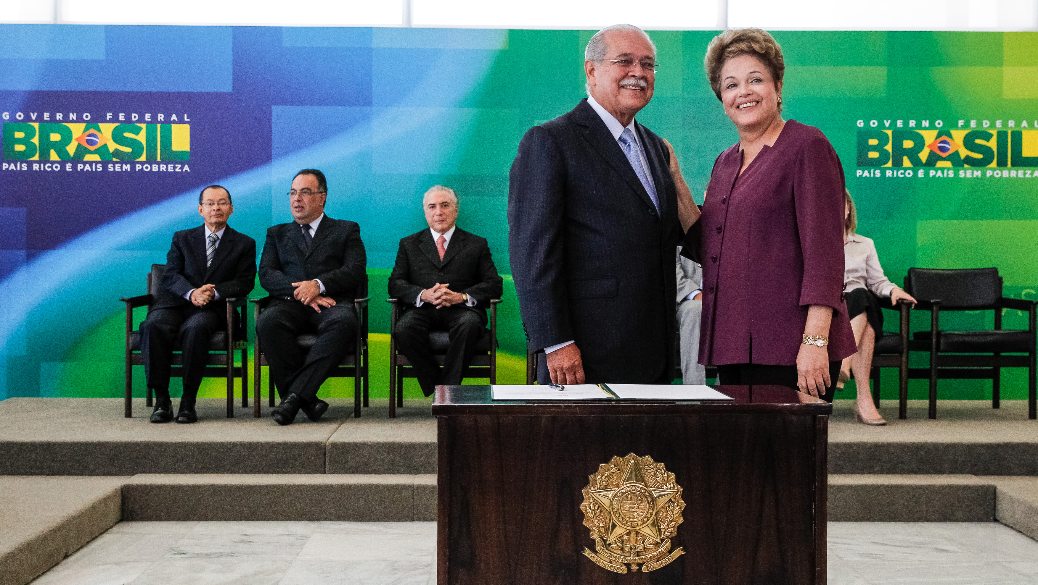 Presidenta Dilma Rousseff durante cerimônia de posse do Ministro de Estado dos Transportes, César Borges. Brasília - DF, 03/04/2013