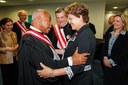 Presidenta Dilma Rousseff cumprimenta o novo Presidente do TST Carlos Alberto Reis de Paula e ao fundo o Ex-Presidente do TST João Oreste Dalazen durante cerimônia de posse dos novos dirigentes do Tribunal Superior do Trabalho (TST). Brasília - DF, 05/03/2013