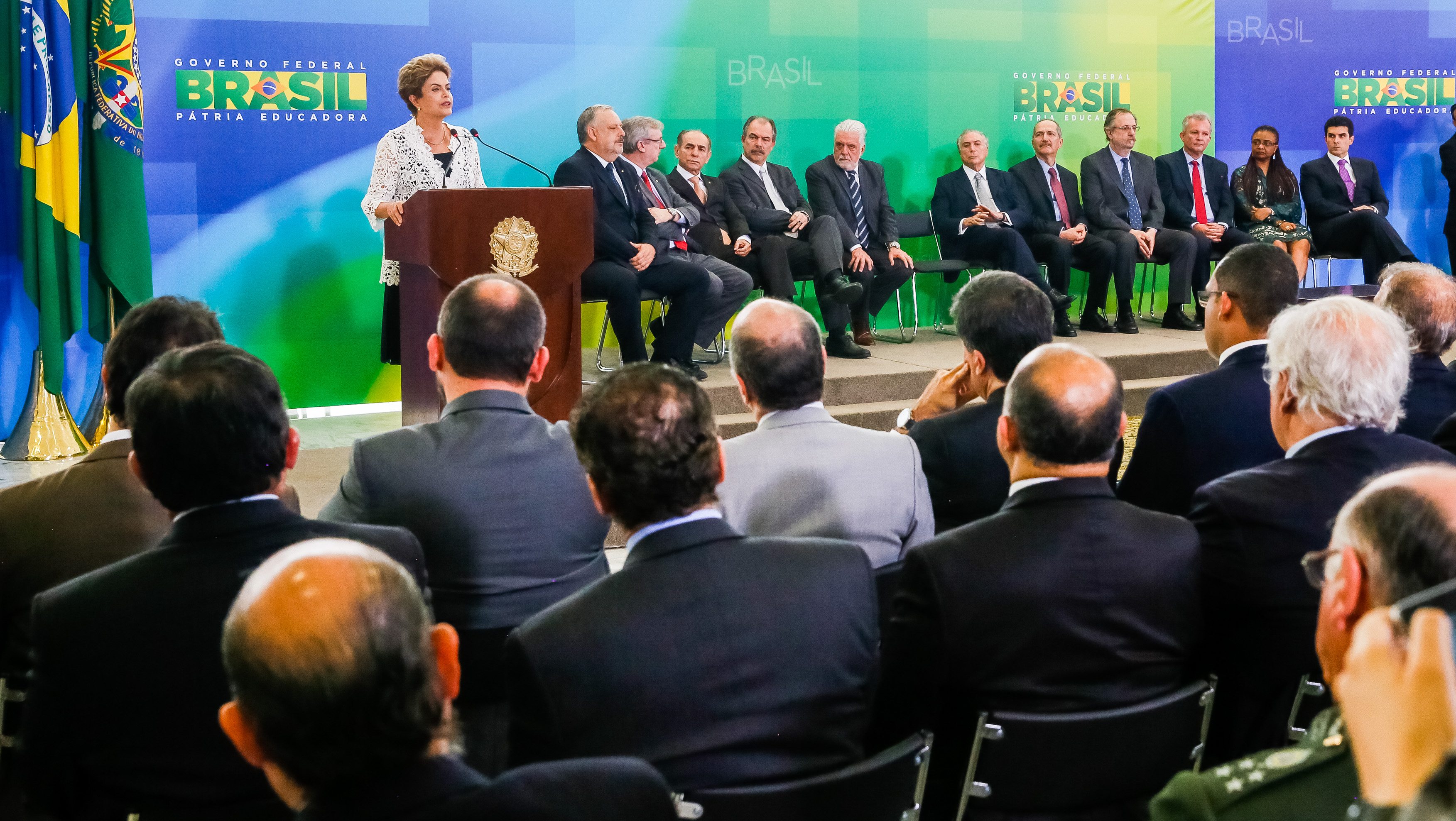 Presidenta Dilma Rousseff durante cerimônia de posse dos novos ministros. Brasília-DF, 05/10/2015