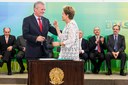 Presidenta Dilma Rousseff empossa o senhor André Figueiredo, como Ministro das Comunicações, durante cerimônia de posse dos novos ministros. Brasília-DF, 05/10/2015