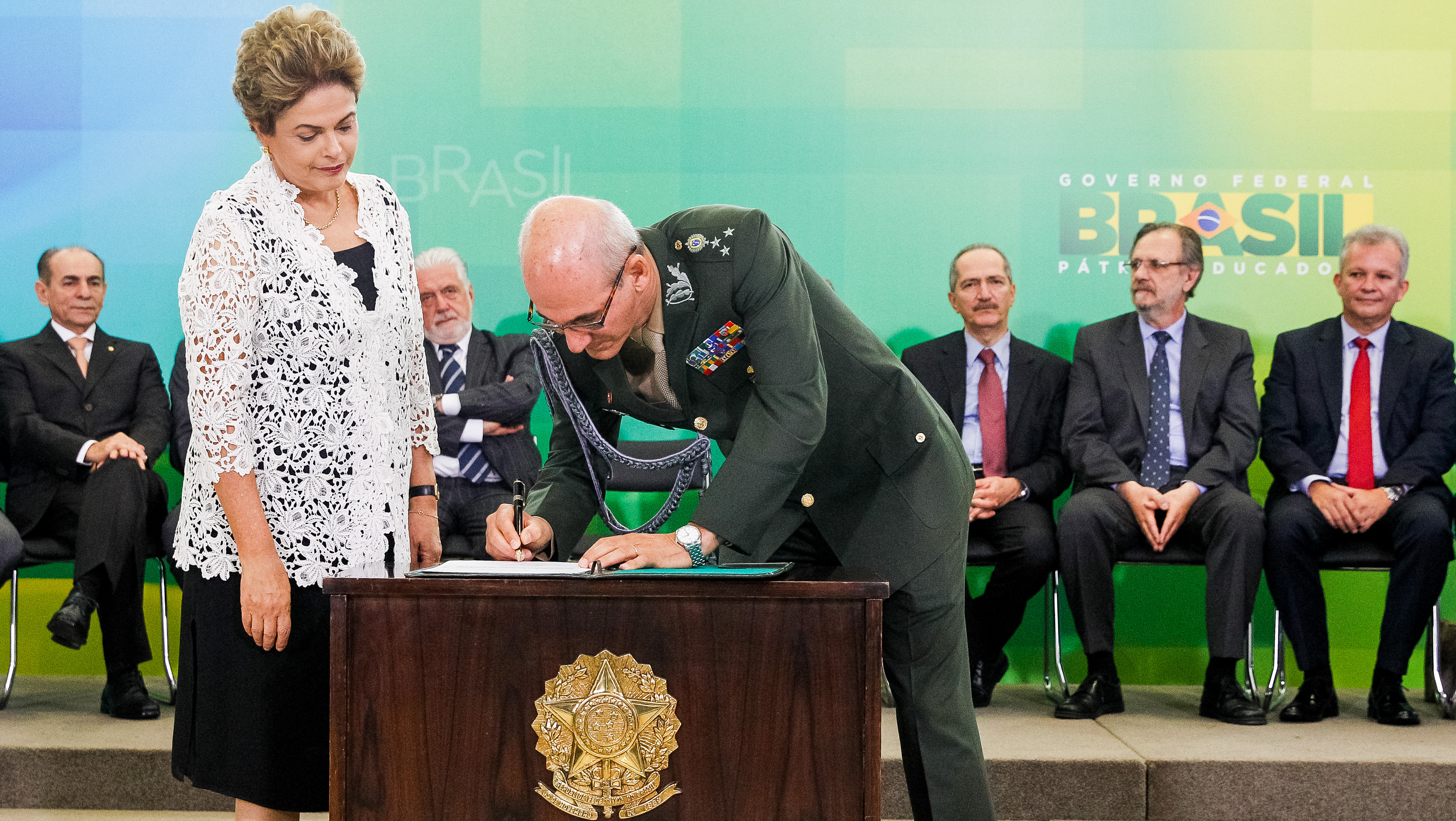  Presidenta Dilma Rousseff empossa o General-de-Divisão Marcos Antônio Amaro dos Santos, como Chefe da Casa Militar da Presidência da República, durante cerimônia de posse dos novos ministros. Brasília-DF, 05/10/2015
