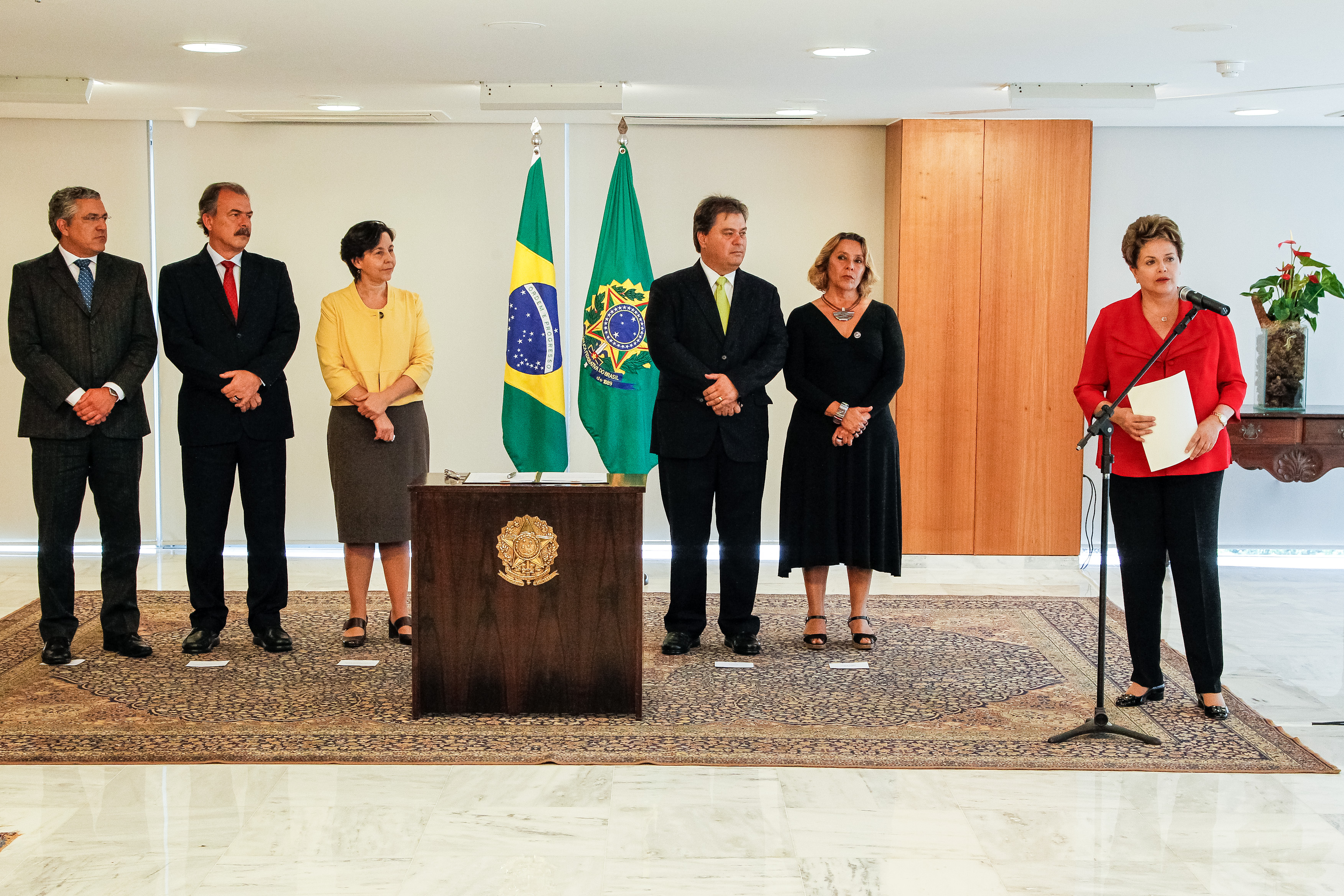 Presidenta Dilma Rousseff durante cerimônia de sanção da MP do Brasil Carinhoso. Brasília - DF, 03/10/2012