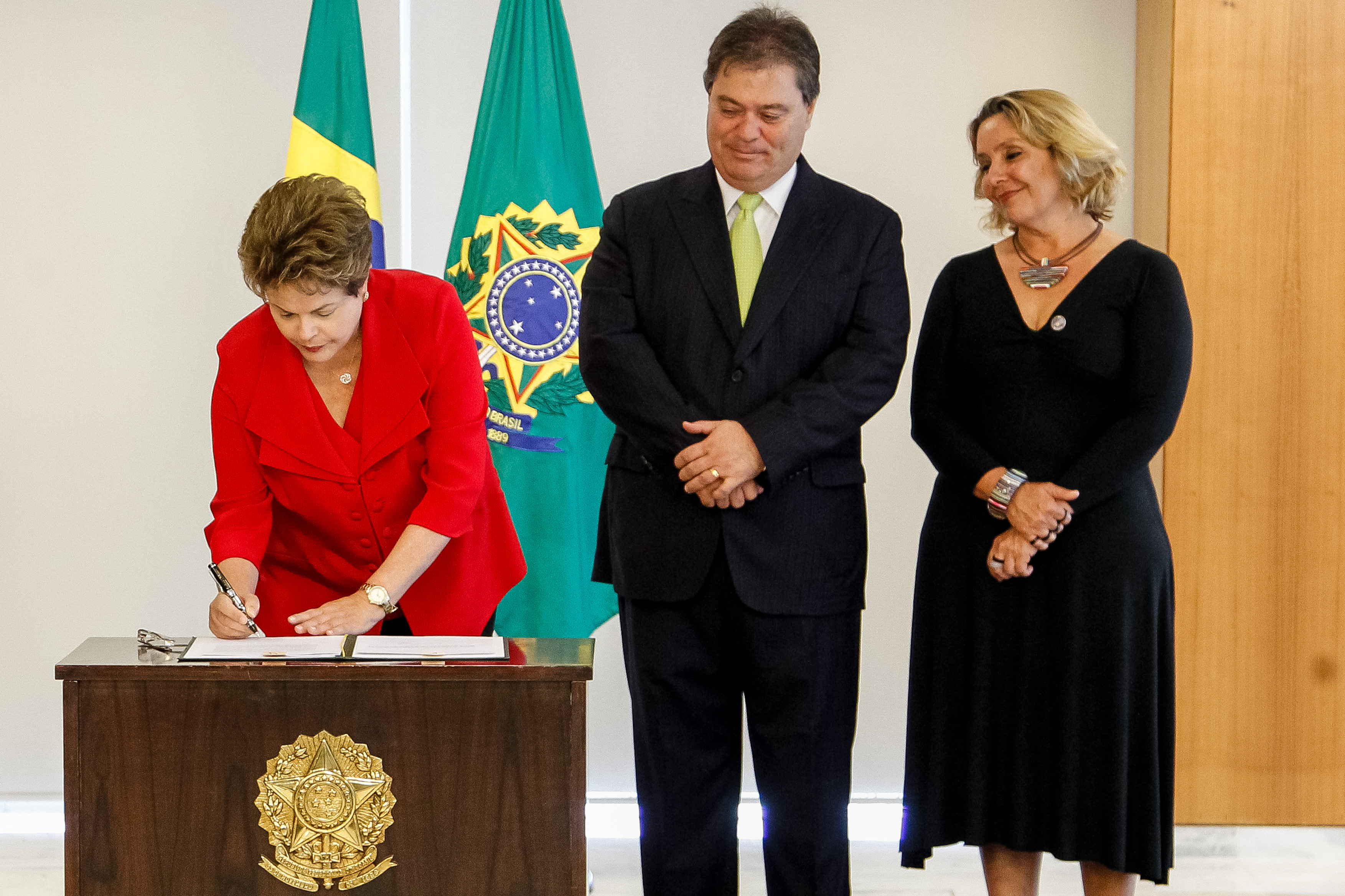 Presidenta Dilma Rousseff durante cerimônia de sanção da MP do Brasil Carinhoso. Brasília - DF, 03/10/2012