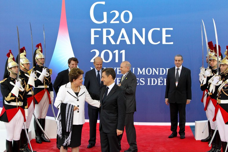 Presidenta Dilma Rousseff durante cerimônia oficial de chegada na Cúpula de Líderes do G20. Cannes - França, 03/11/2011