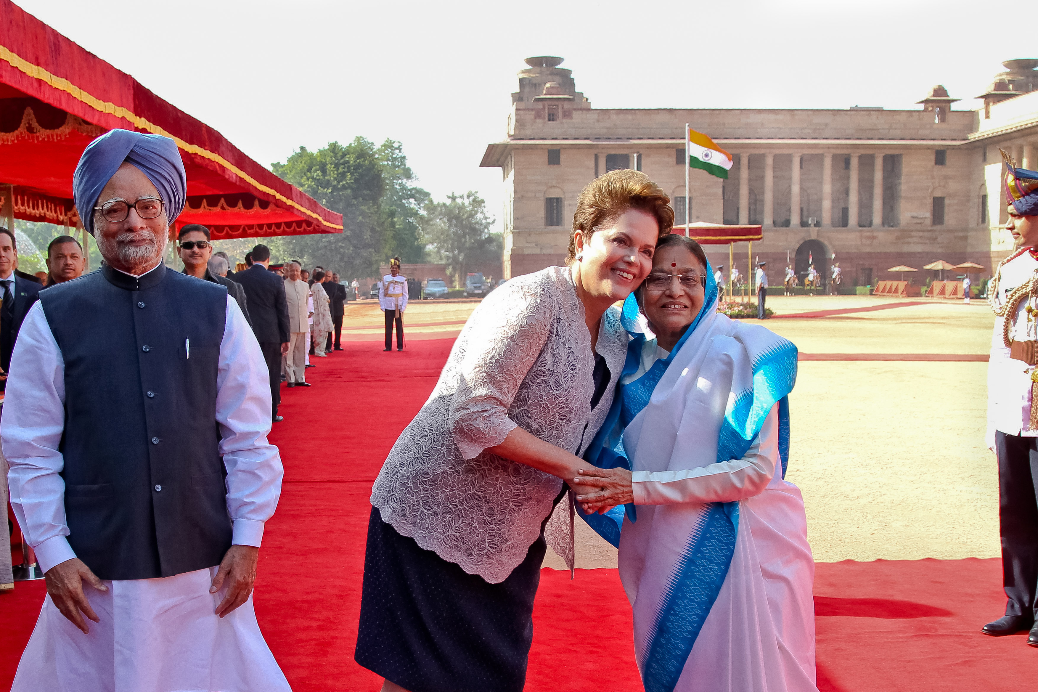 Presidenta Dilma Rousseff durante cerimônia oficial de chegada no Palácio Presidencial. Nova Délhi - Índia, 30/03/2012