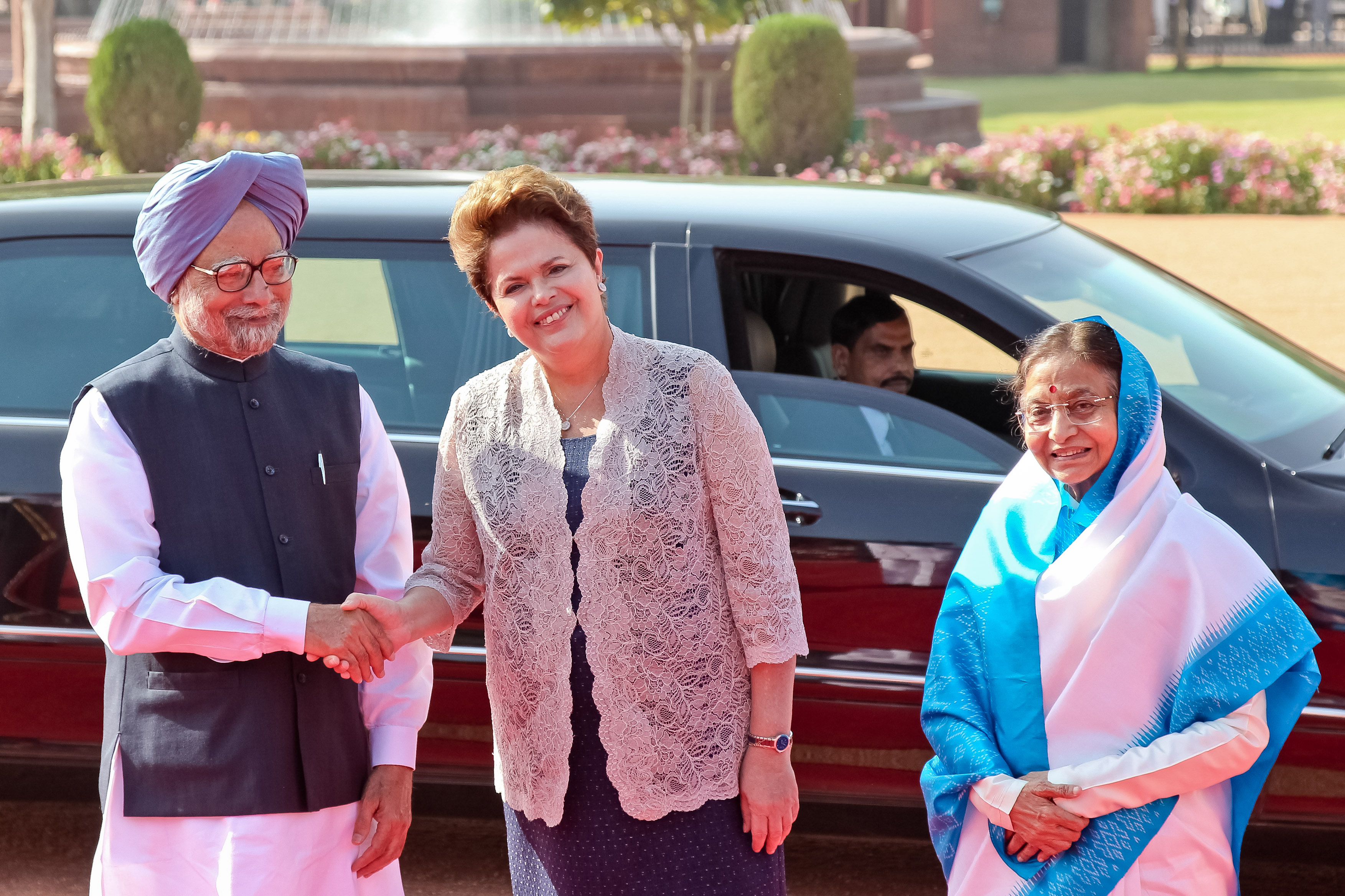 Presidenta Dilma Rousseff durante cerimônia oficial de chegada no Palácio Presidencial. Nova Délhi - Índia, 30/03/2012