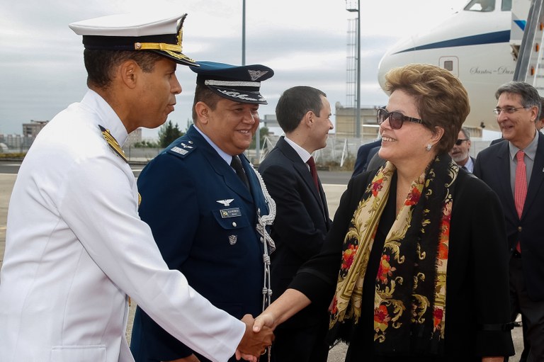 Presidenta Dilma Rousseff durante chegada a Lisboa. Lisboa - Portugal, 09/06/2013