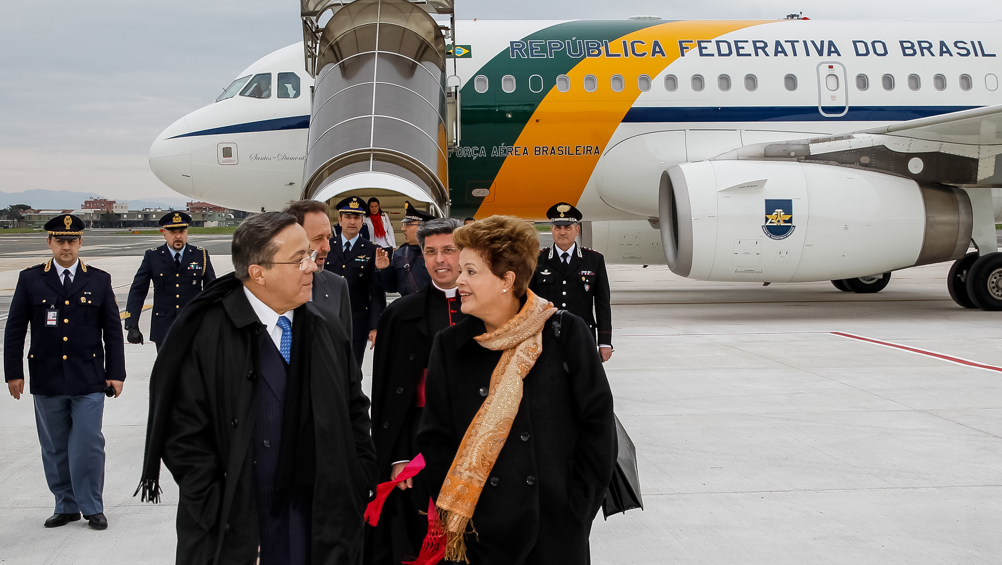 Presidenta Dilma Rousseff durante chegada em Roma. Roma - Itália, 17/03/2013