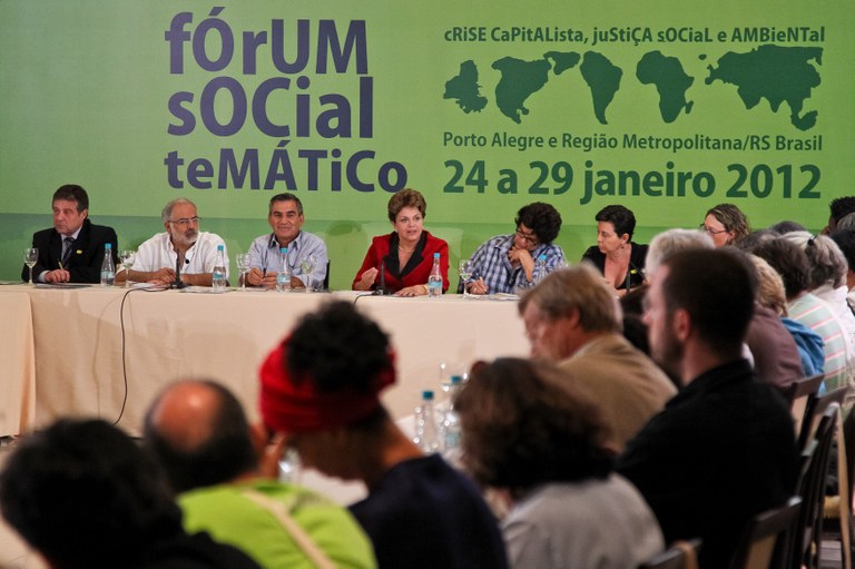 Presidenta Dilma Rousseff durante encontro com o Comitê Internacional do Fórum Social Mundial. Porto Alegre - RS, 26/01/2012
