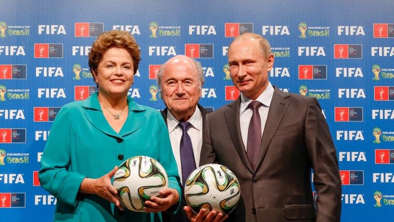  Presidenta Dilma Rousseff durante passagem simbólica da Copa do Mundo do Brasil para a Rússia. Rio de Janeiro-RJ, 13/07/2014  