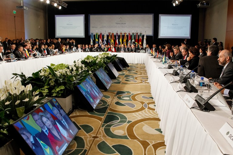 Presidenta Dilma Rousseff durante reunião da cúpula de chefes de estado do MERCOSUL e Estados Associados. Mendoza-ARG, 29/06/2012