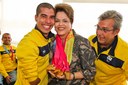 Presidenta Dilma Rousseff com o nadador Daniel Dias, maior medalhista em uma única edição dos Jogos Parapan-Americanos. Brasília - DF, 24/11/2011