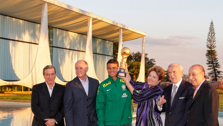 Presidenta Dilma Rousseff recebe a Delegação da Seleção Brasileira de Futebol no Palácio da Alvorada. Brasília - DF, 02/09/2013