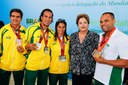 Presidenta Dilma Rousseff recebe a delegação de Atletas Paraolímpicos que participaram do Mundial de Atletismo em Lyon na França. Brasília-DF, 02/08/2013)