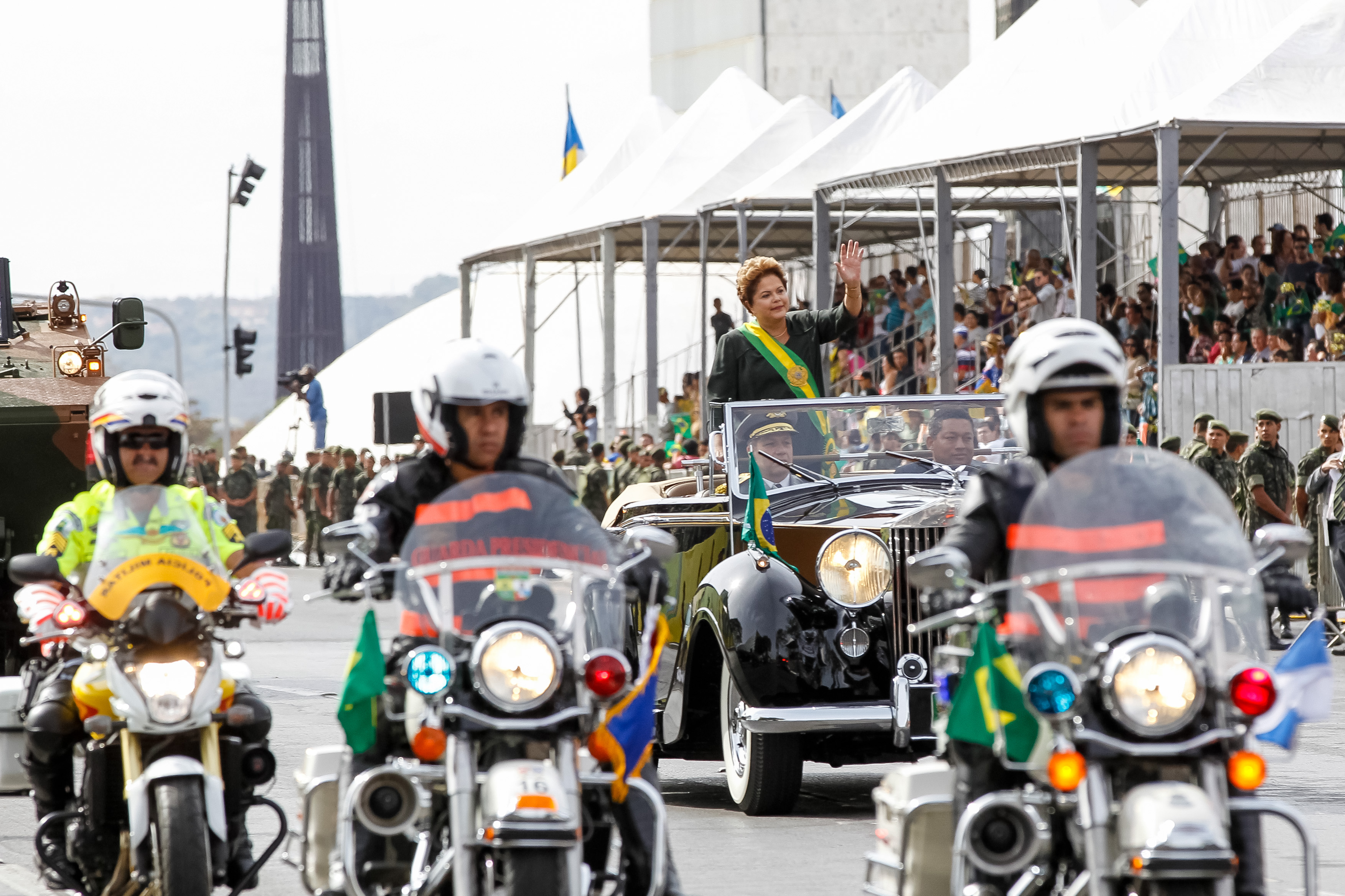 Presidenta Dilma Rousseff durante o desfile cívico-militar de 7 de setembro. Brasília - DF, 07/09/2013