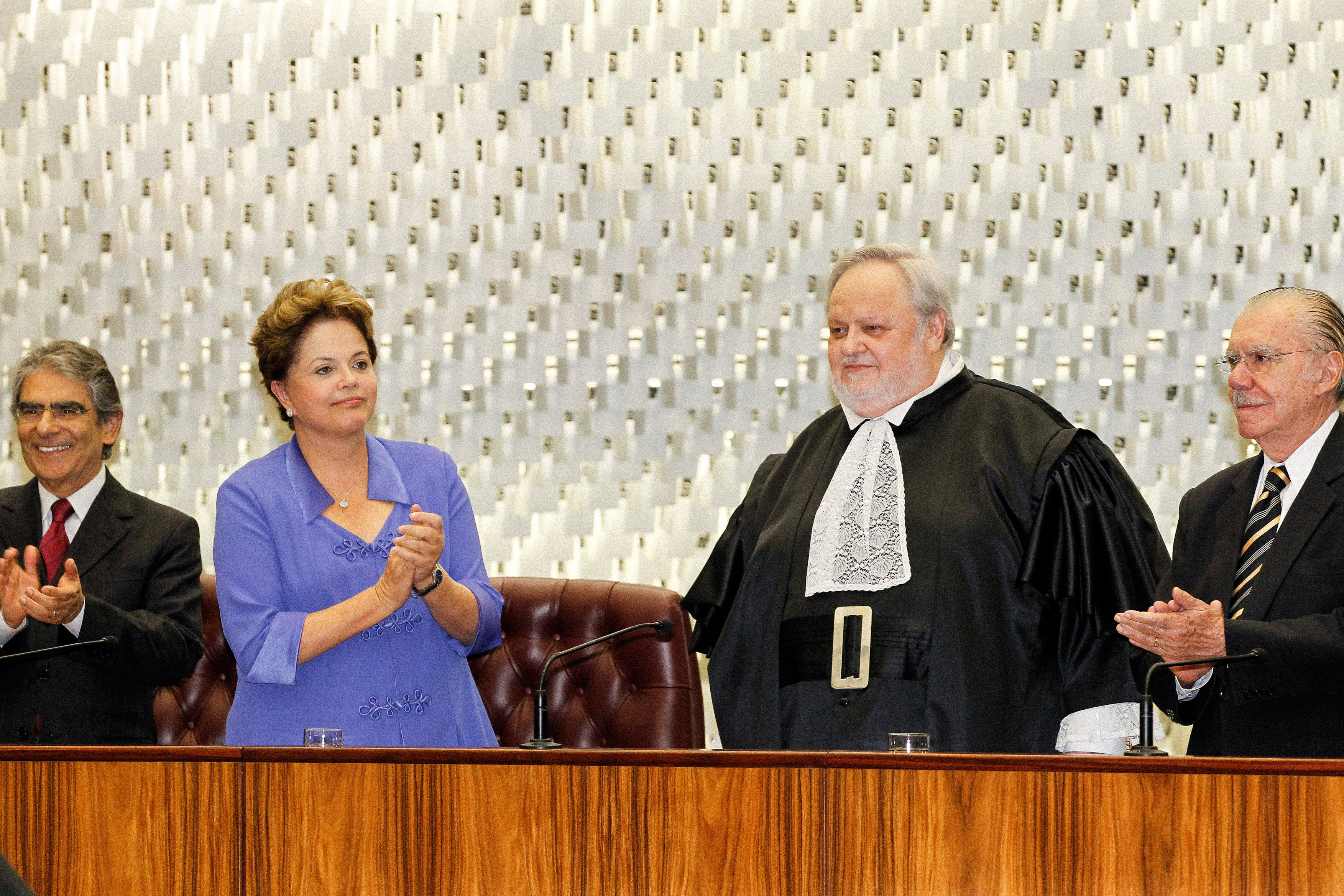 Presidenta Dilma Rousseff durante solenidade de posse dos ministros Felix Fischer e Gilson Langaro Dipp nos cargos, respectivamente, de Presidente e Vice-Presidente do Superior Tribunal de Justiça. Brasília - DF, 31/08/2012