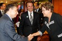 Presidenta Dilma Rousseff cumprimenta o Sr. Jean Todt, Presidente da Federação Internacional de Automobilismo, acompanhado de Emerson Fittipaldi, Presidente da Fittipaldi International Marketing, no Palácio do Planalto. Brasília - DF, 23/08/2012