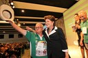 Presidenta Dilma com o Sr. Adelino Roberto Barbosa, Presidente da Associação dos criadores e produtores rurais do Gama, no encerramento do seminário “Os desafios do Brasil como 5ª potência mundial e o papel do agronegócio”. Brasília-DF, 23/11/2011