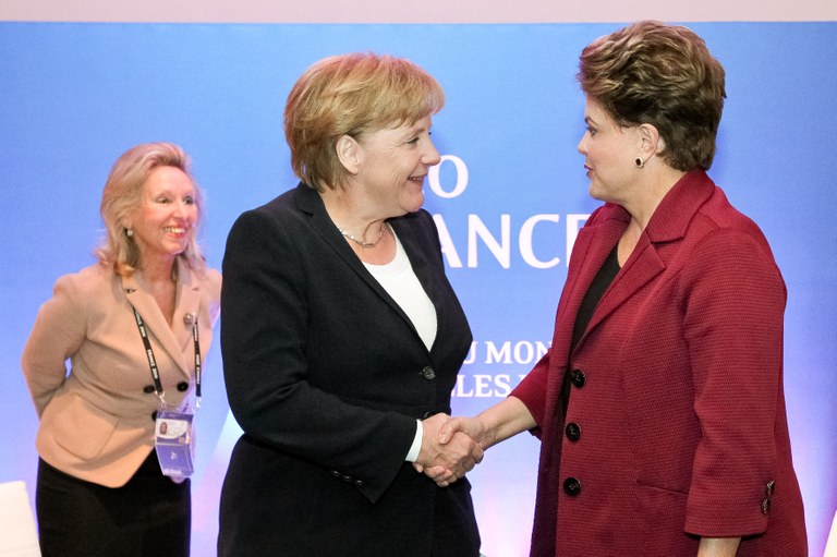 Presidenta Dilma Rousseff durante encontro com a primeira-ministra da Alemanha, Angela Merkel na Cúpula de Líderes do G20. Cannes - França, 04/11/2011