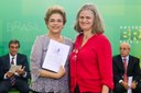 Presidenta Dilma Rousseff recebe manifesto da Pastora Romi Bencke durante encontro com Juristas pela Legalidade e em Defesa da Democracia. Brasília-DF, 22/03/2016
