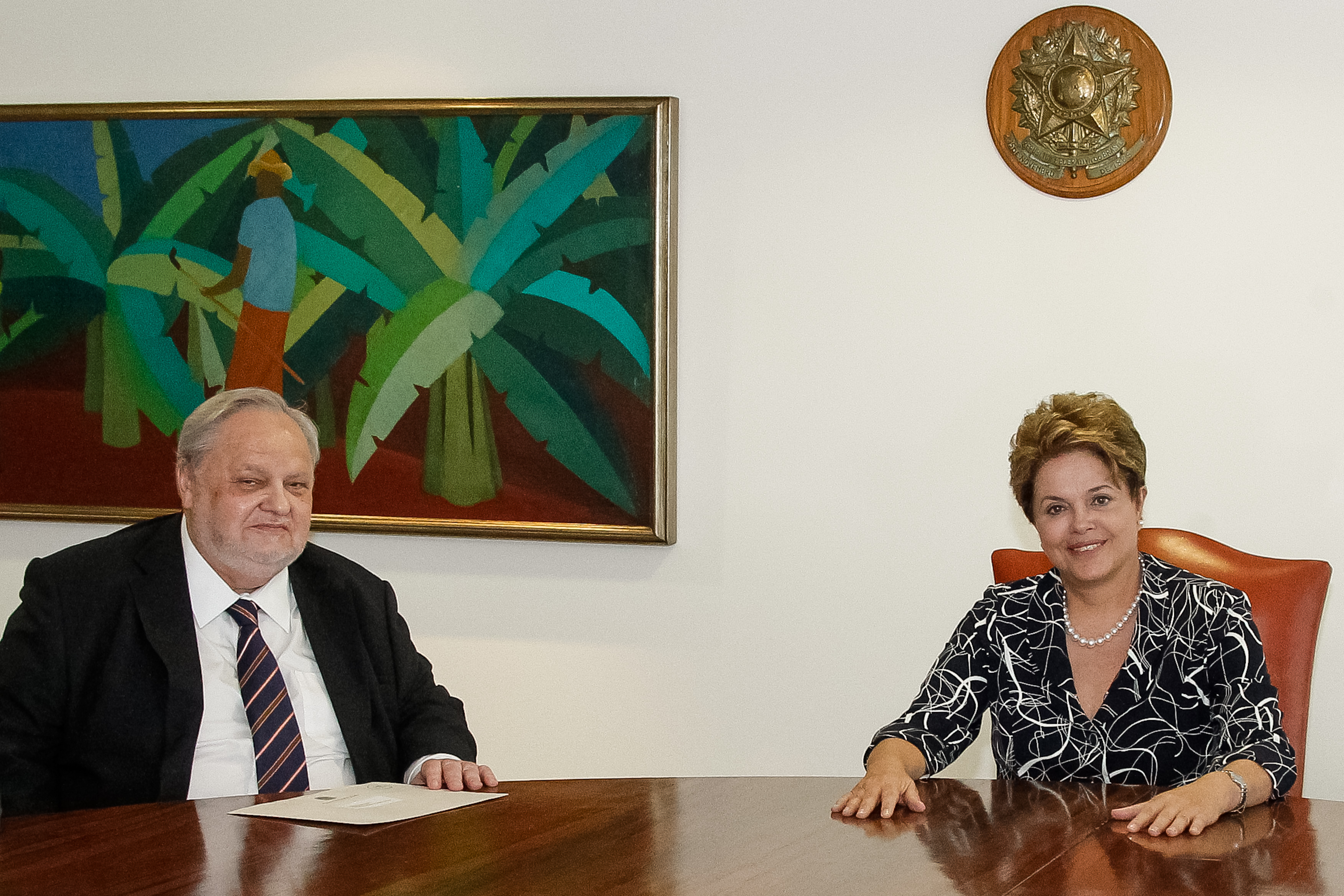 Presidenta Dilma Rousseff durante encontro com o vice-presidente do Superior Tribunal de Justiça, Ministro Felix Fischer, no Palácio do Planalto. Brasília - DF, 02/08/2012