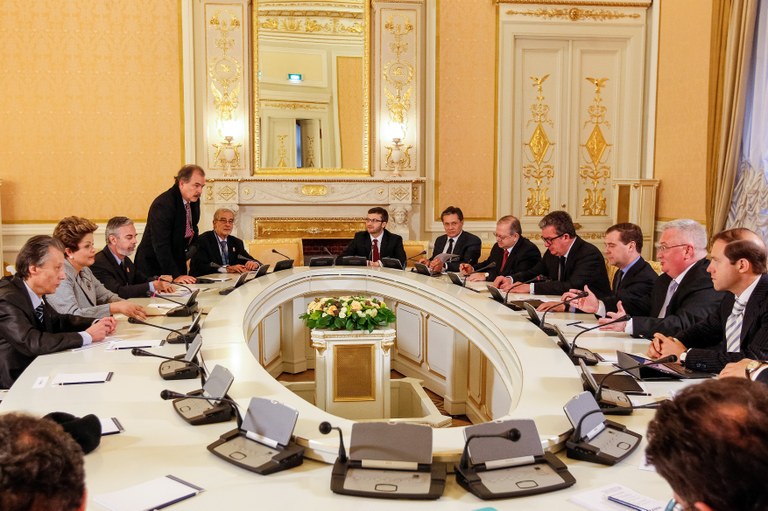  Presidenta Dilma Rousseff durante reunião com o Primeiro-Ministro da Federação Russa, Dmitri Medvedev. Moscou - Rússia, 13/12/2012