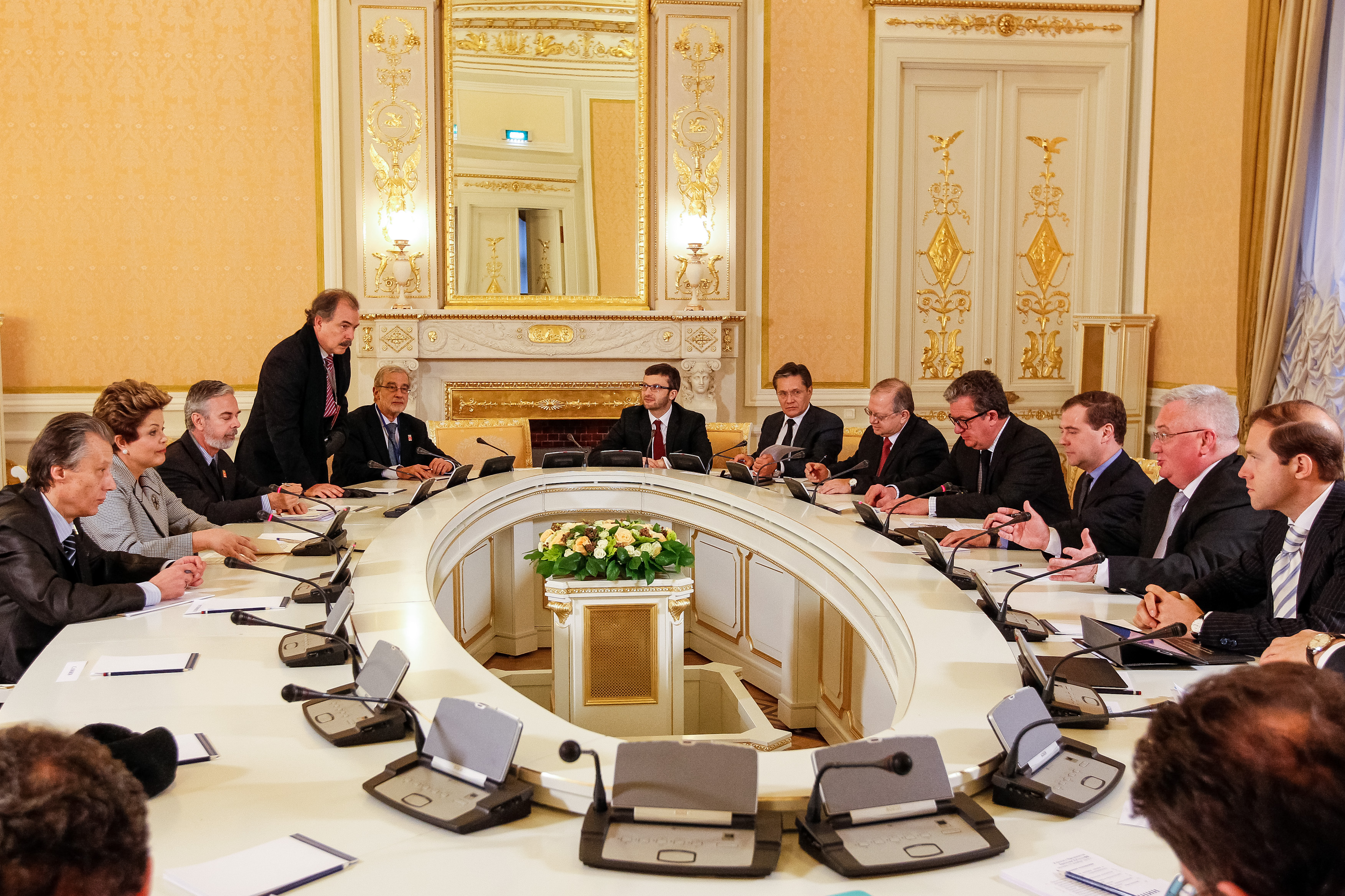  Presidenta Dilma Rousseff durante reunião com o Primeiro-Ministro da Federação Russa, Dmitri Medvedev. Moscou - Rússia, 13/12/2012