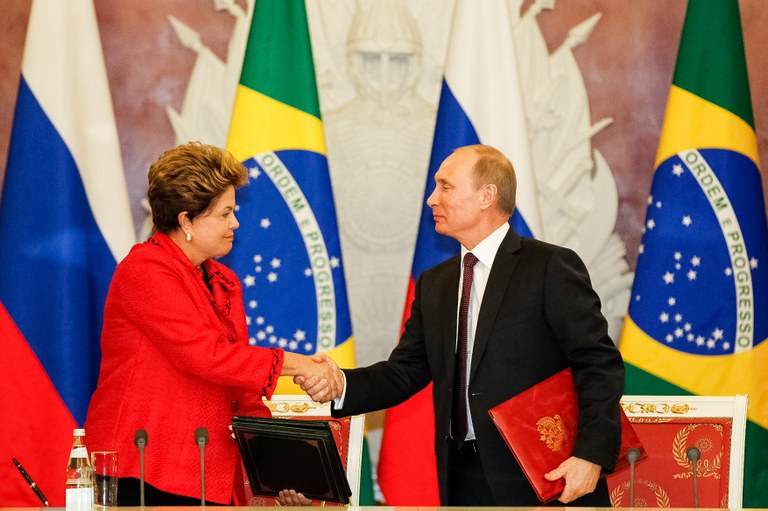 Presidenta Dilma Rousseff durante cerimônia de assinatura de atos com o Presidente da Federação Russa, Vladimir Putin. Moscou - Rússia, 14/12/2012
