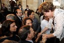  Presidenta Dilma Rousseff cumprimenta o público durante Cerimônia de entrega da Medalha 25 de Janeiro no âmbito das comemorações do 458º aniversário de fundação da cidade de São Paulo. São Paulo - SP, 25/01/2012