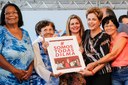 Presidenta Dilma Rousseff posa para foto com as senhoras Dilma Quintanilha Amaral, Dilma da Silva Teixeira, Dilma Guizarra e Dilma Mendes dos Santos, "As Dilmas",  na entrega de 2.932 unidades habitacionais, dos residenciais Carlos Marighella e Carlos Alberto Soares de Freitas, do Programa Minha Casa Minha Vida. Itaipuaçu-RJ, 31/07/2015