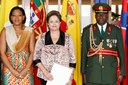 Presidenta Dilma Rousseff recebe credenciais da Sra. Cynthia Misozi Jangulo, embaixadora da República da Zâmbia, durante cerimônia no Palácio Itamaraty. Brasília-DF, 20/09/2012