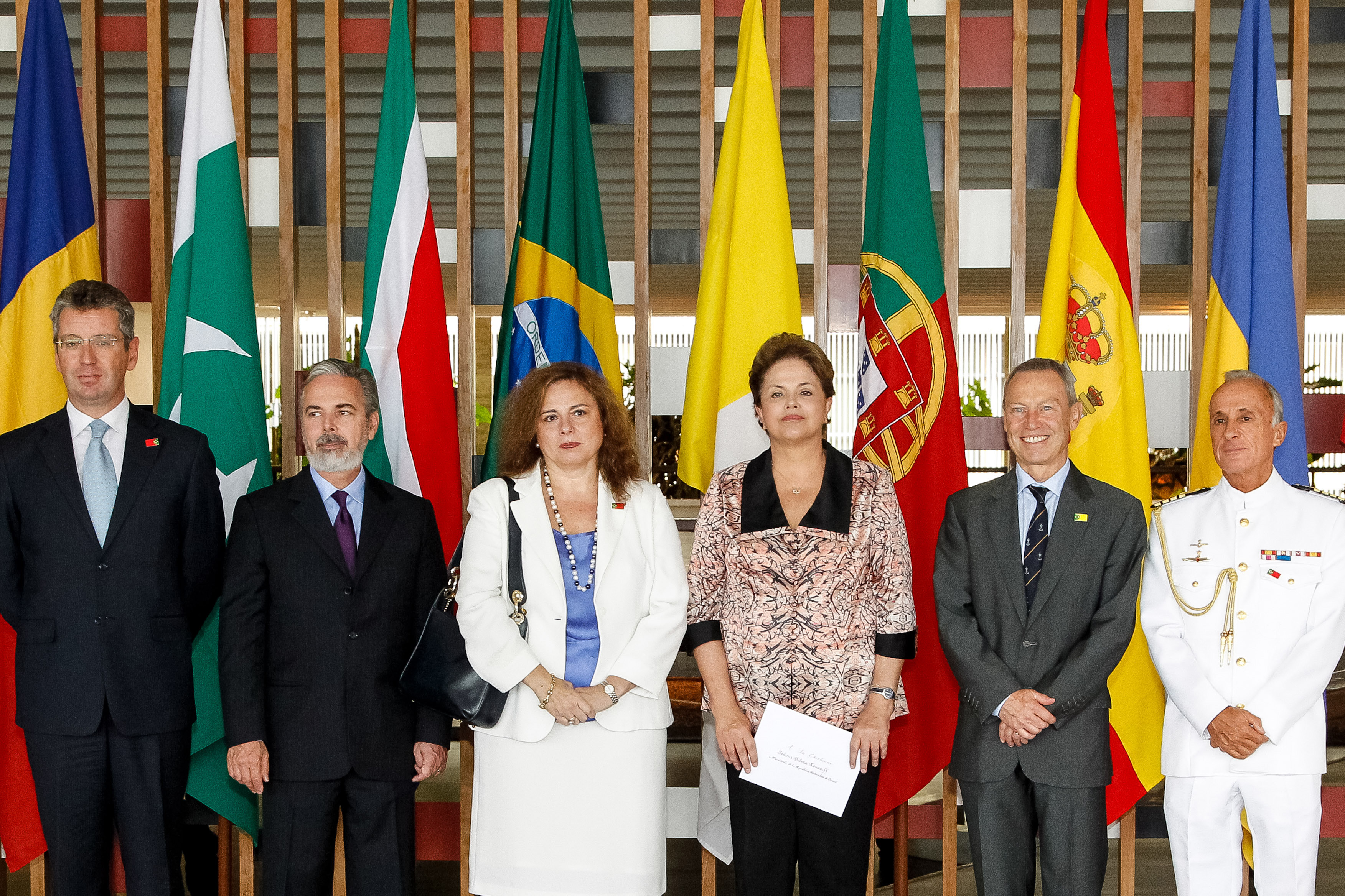 Presidenta Dilma Rousseff recebe credenciais do Sr. Manuel de La Cámara Hermoso, embaixador do Reino da Espanha, durante cerimônia no Palácio Itamaraty. Brasília-DF, 20/09/2012