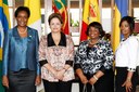 Presidenta Dilma Rousseff recebe credenciais da Sra. Alison Stone Roofe, embaixadora da República da Jamaica, durante cerimônia no Palácio Itamaraty. Brasília-DF, 20/09/2012