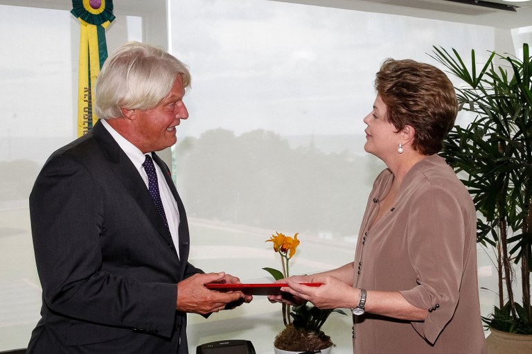 Presidenta Dilma Rousseff recebe Cartas Credenciais do Embaixador da Franca no Brasil, Bruno Delaye. Brasília - DF, 05/12/2012
