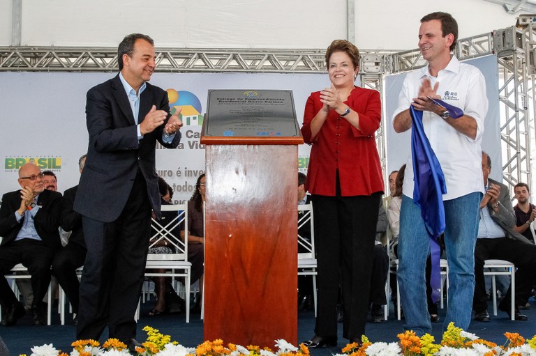 Presidenta Dilma Rousseff durante entrega de unidades habitacionais do programa Minha casa Minha Vida, no Bairro Carioca. Rio de Janeiro - RJ, 06/07/2012