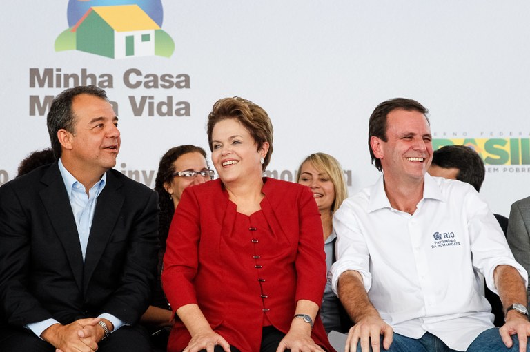 Presidenta Dilma Rousseff durante entrega de unidades habitacionais do programa Minha casa Minha Vida, no Bairro Carioca. Rio de Janeiro - RJ, 06/07/2012