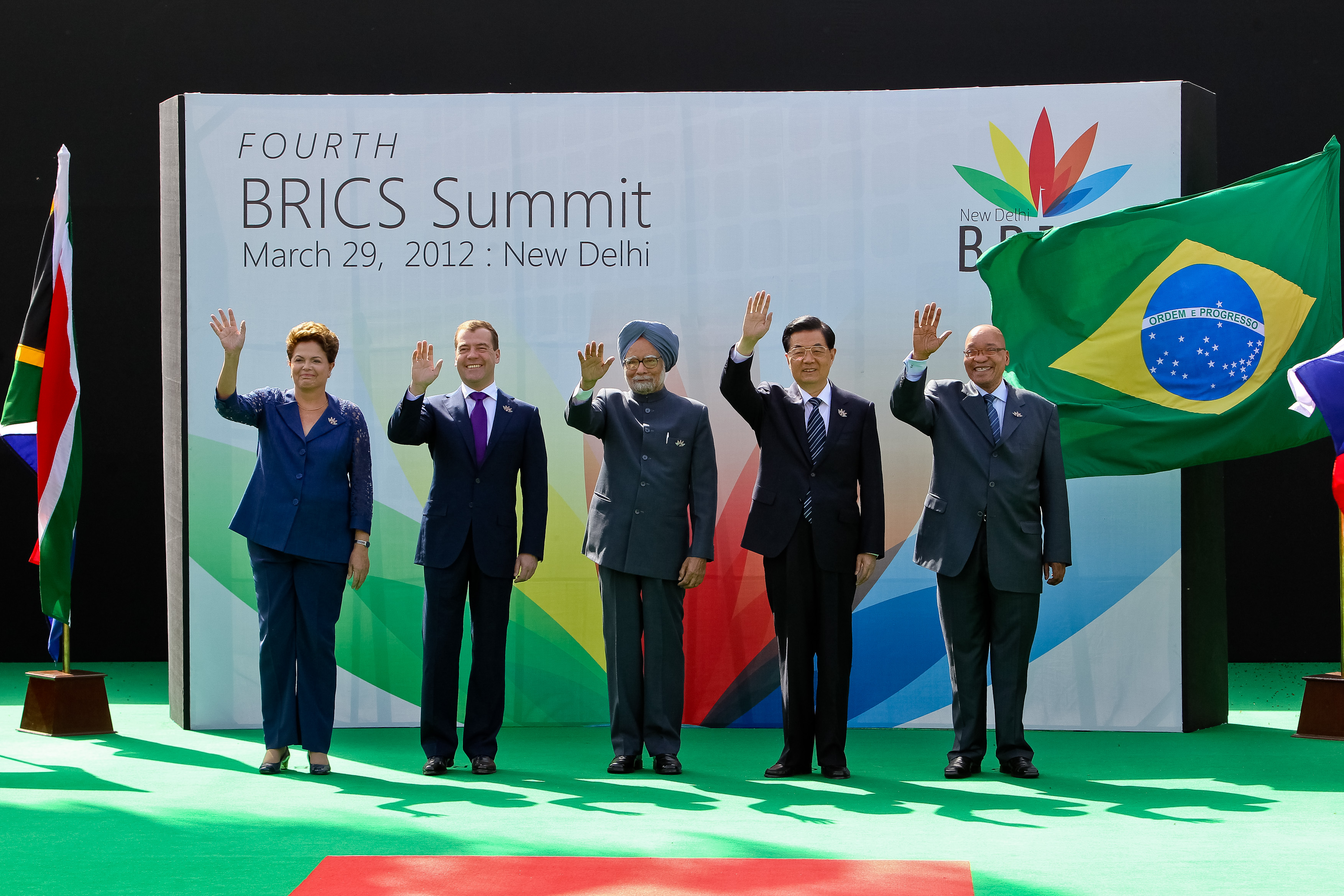 Presidenta Dilma Rousseff posa para foto junto com os Chefes de Estado do BRICS. Nova Délhi - Índia, 29/03/2012