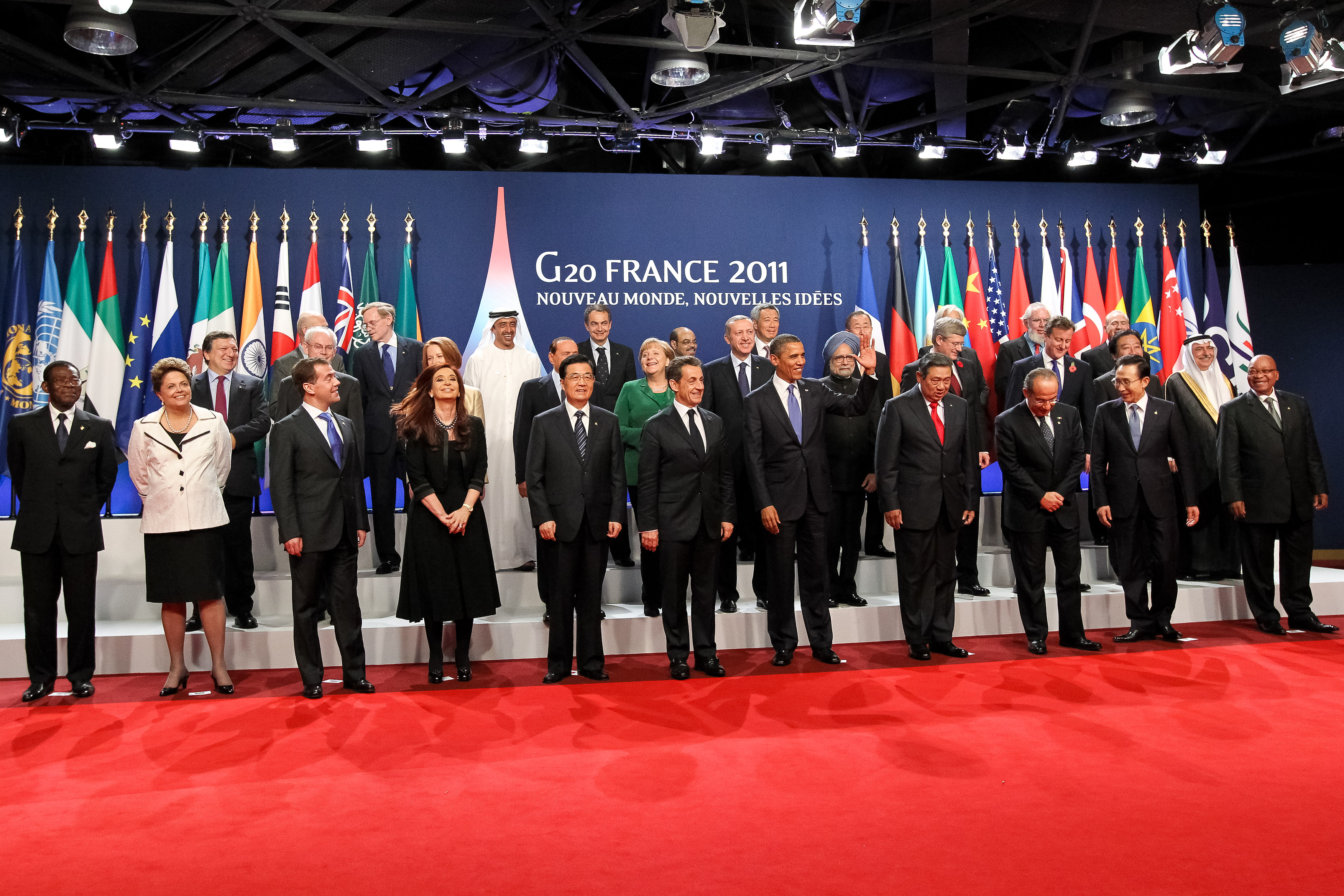 Presidenta Dilma Rousseff durante fotografia oficial na Cúpula de Líderes do G20. Cannes - França, 03/11/2011